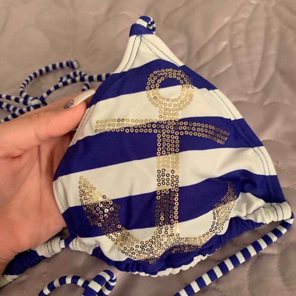 Bathing suit - Picture 2 of 2